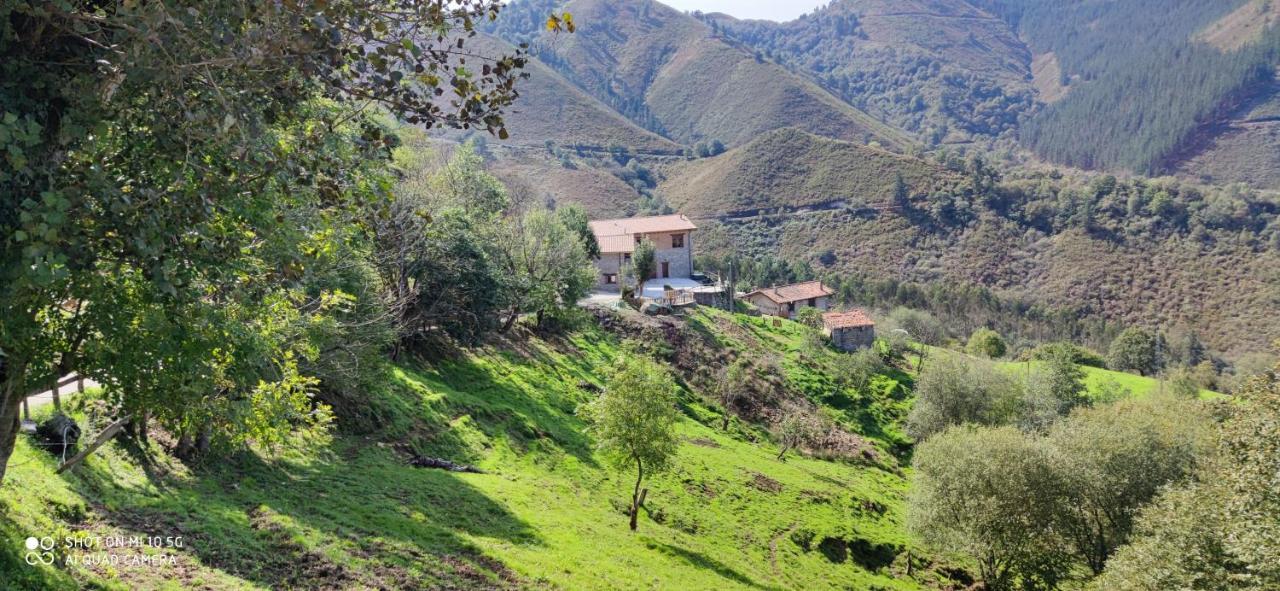Hotel Granja Paraiso, Oasis Rural & Bienestar Onís Esterno foto
