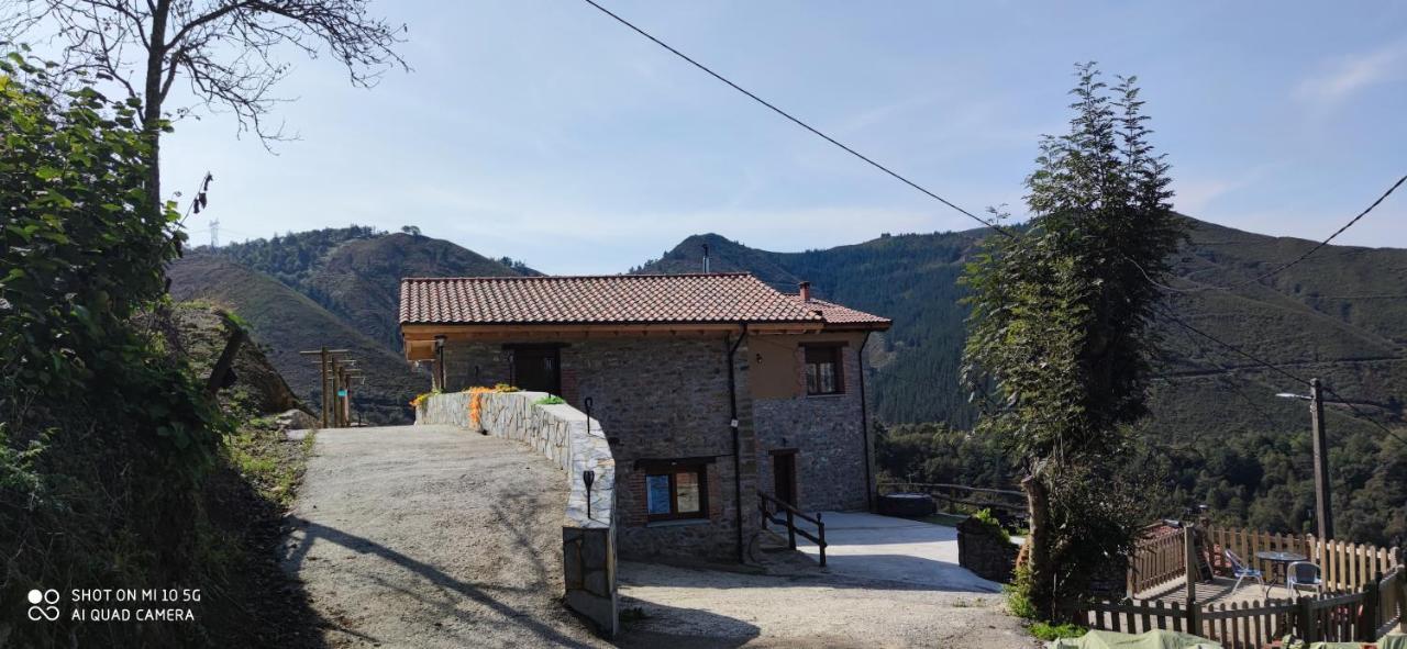 Hotel Granja Paraiso, Oasis Rural & Bienestar Onís Esterno foto