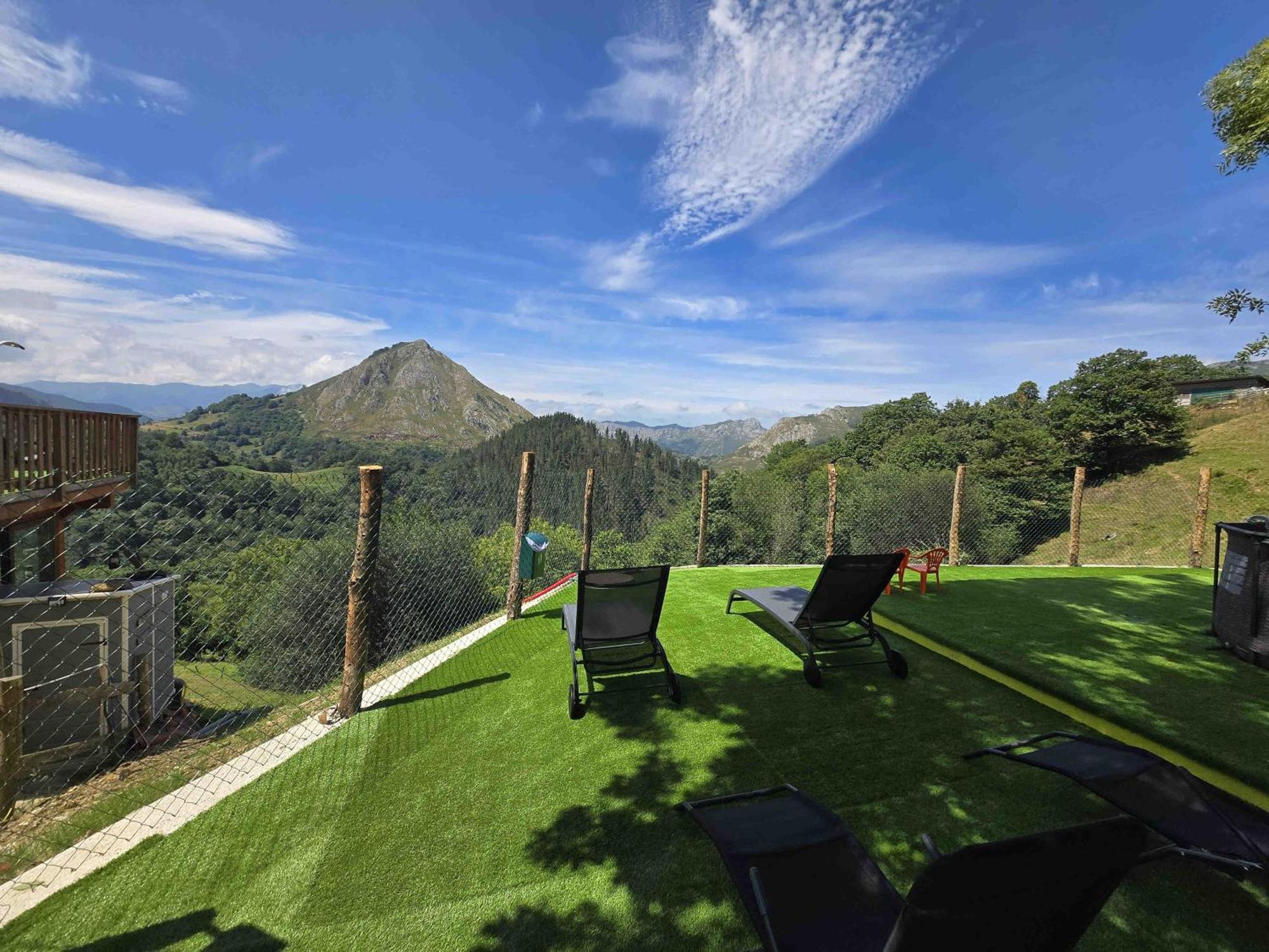 Hotel Granja Paraiso, Oasis Rural & Bienestar Onís Esterno foto